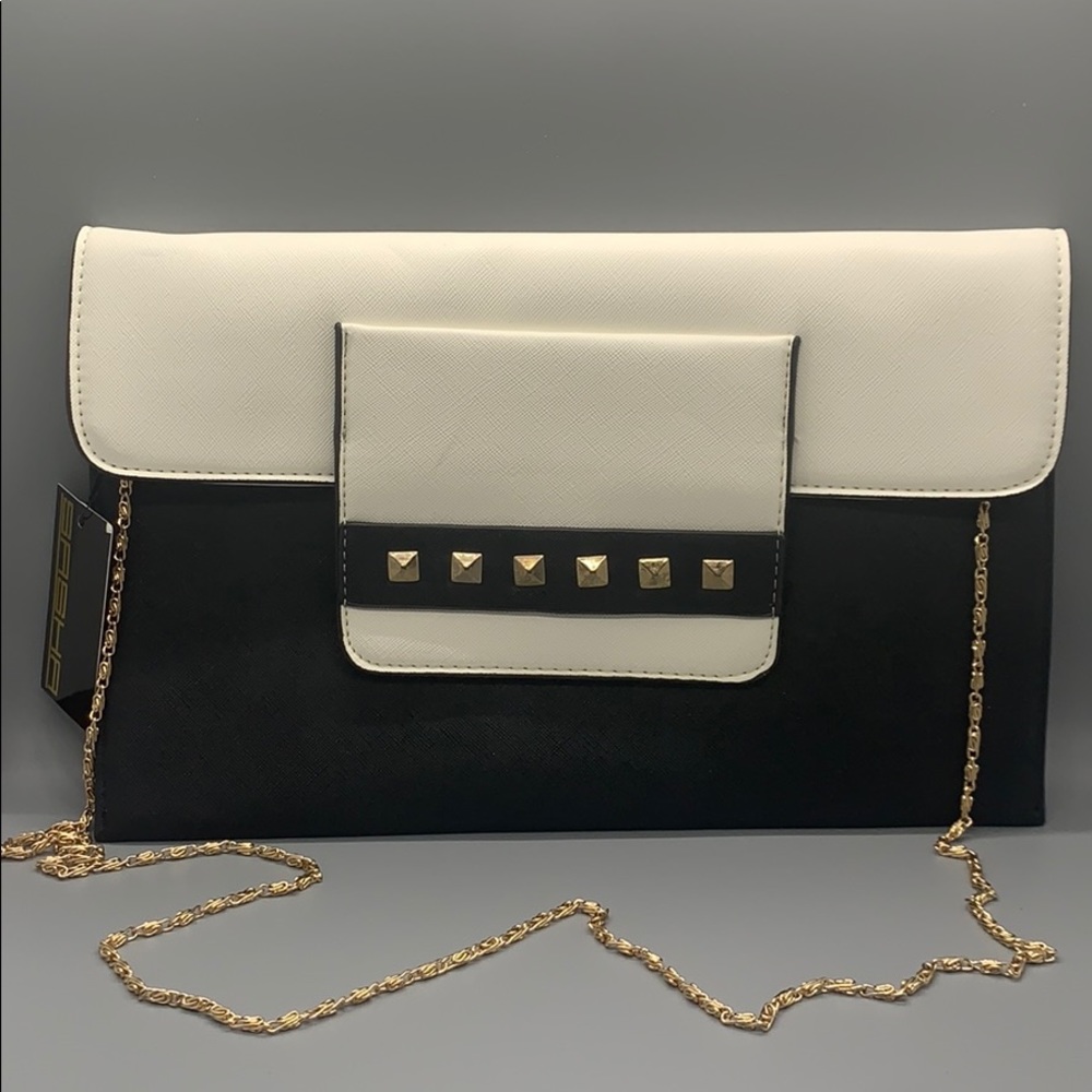 Sasha clutch